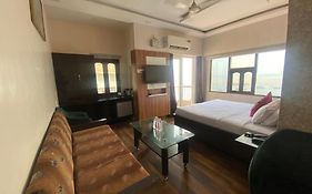 Hotel Sita Place On Heritage Ghats Of Benaras